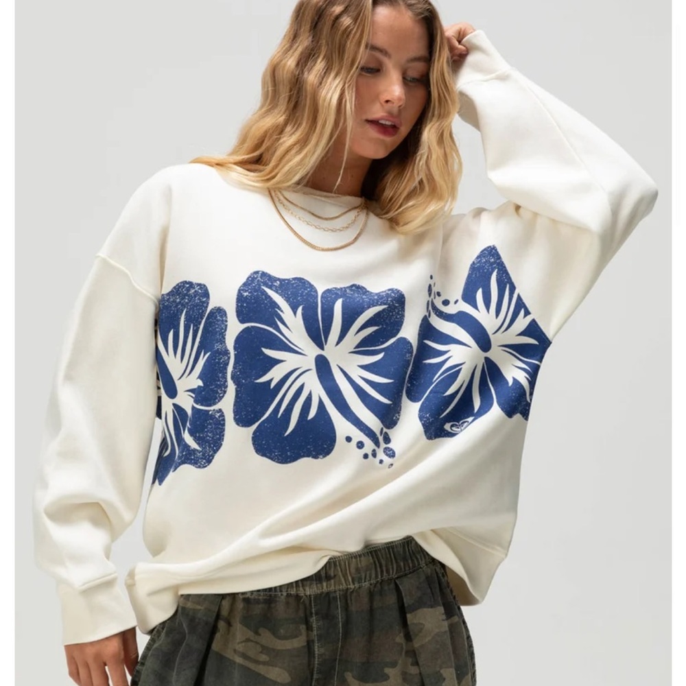 NWT!! Roxy Crewneck Sweatshirt